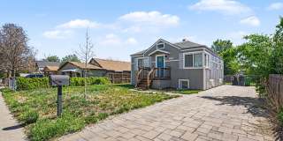 Updated House Available in Westwood-4 bedroom 2 bathroom! Gallery 19