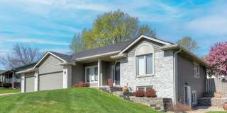 A rental with a Pool! Gallery 1