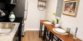 The Hedge Apartments Gallery 5
