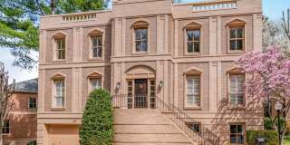 4711 FOXHALL Crescent NW Gallery 1