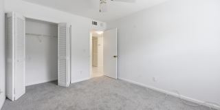 9633 Riverside Drive Gallery 17