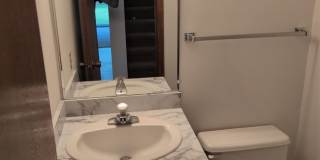 Fully Updated 3 Bedroom 3 Bath Townhouse with 2 Stall Attatched Garage Fully Updated 3 Bedroom 3 Bath Townhouse with 2 Stall Attatched Garage Gallery 12