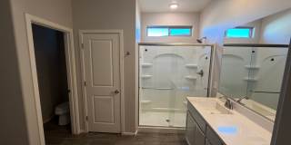 Three Bedroom Two Bath Home with A Den Gallery 9