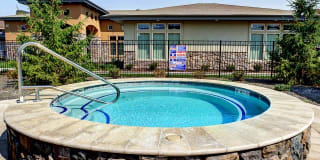Red Tail Apartments Gallery 13