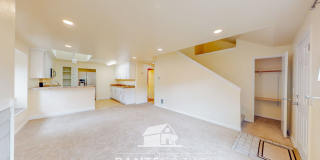 Indian Creek 2 Bedroom! Gallery 3