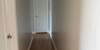 Beautiful spacious and bright apartment in the Pasadena Area Gallery 18