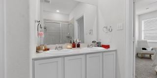 423 Pepperbark Avenue Gallery 28