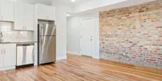 5437 South University Avenue 5437 South University Avenue Gallery 1