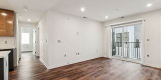 Graduate Pointe Gallery 133