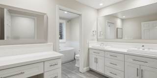 Fully Remodeled 4 Bed + 2.5 Bath Home in Desirable Westlake Hills! Gallery 19