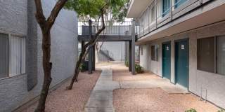 Camelback Cove Apartments Gallery 31