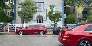 1611 Meridian Ave Gallery 13