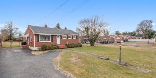 4 Bedroom/ 2 Bath Home for Rent in NW Roanoke 4 Bedroom/ 2 Bath Home for Rent in NW Roanoke Gallery 3