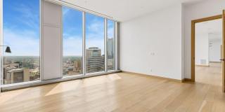 255 Hennepin Avenue Gallery 32