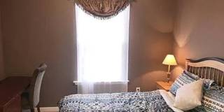 Room in 4 Bedroom Home at Linden Park Ln Gallery 5
