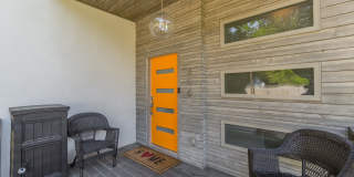 406 East Side Ave SE - Full HouseMain Gallery 4
