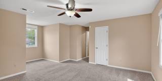 Spacious 4BR House in Columbia Gallery 30