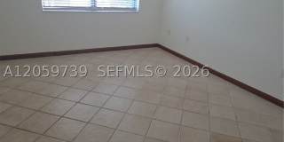 9437 Fontainebleau Blvd Gallery 23