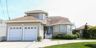 2404 Bayshore Ave Gallery 1