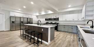 1587 W 35th Street - Co-Living Gallery 18