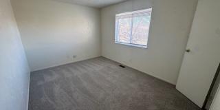 2 bed, 1 Bath, 900 sqft with washer/dryer hookups and 1 car garage Gallery 20