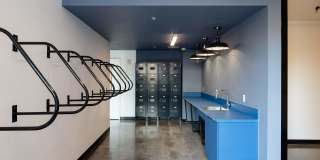 Verso Gallery 34