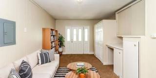 5500 Ehrling Road Gallery 7