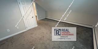 Cozy 2 Bedroom Upstairs Unit Gallery 21