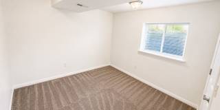 Spacious 5-Bedroom Sandy Home with Large Fenced Yard Spacious 5-Bedroom Sandy Home with Large Fenced Yard Gallery 30