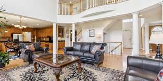 26368 STRATHAVEN Court Gallery 9