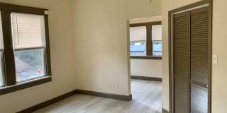 CHARMING AND UPDATED 2 BEDROOM 1 BATH Gallery 13