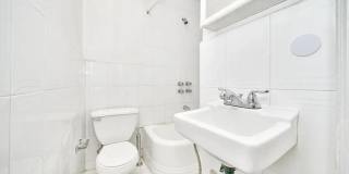 223 East 58th Street Gallery 6