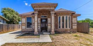 1607 El Sauz Street Gallery 1