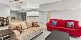 1300 PINSTRIPE Court Gallery 12