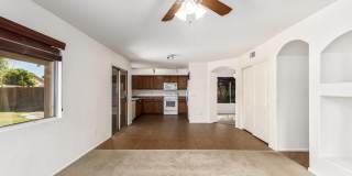 4629 E AUGUSTA Avenue Gallery 19
