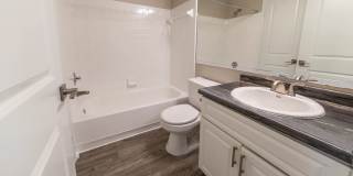 The View at Waters Edge Gallery 76