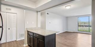 Edgewater Apartments Gallery 13