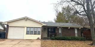 3BD/2BTH Home in the Heart of Midwest City Gallery 1