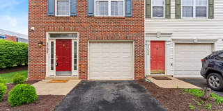 45426 Clarkes Crossing Square Gallery 3