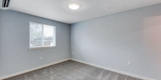 Queen Court Apartments Gallery 24