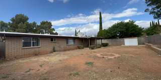 AVAILABLE NOW! 3 Bedroom, 2 Bath Huge Home Gallery 27