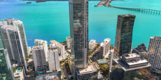 1425 Brickell Ave Gallery 56