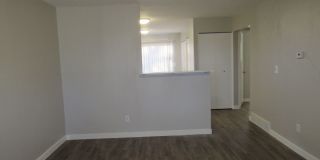 Ranch Style Townhome in convenient location Gallery 6