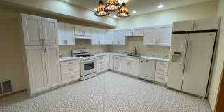 Spacious and Updated 2 Bedroom plus den Apartment. Now includes a $300 Move In Credit!! Gallery 1