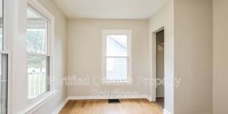 1652 North Cherry Street Gallery 39