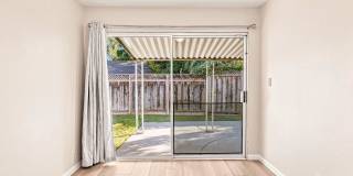 Beautifully Updated 4 Bed 2 Bath Home Gallery 16