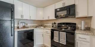 Canyon Square Gallery 18