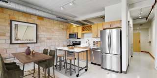 700 Central Gallery 33