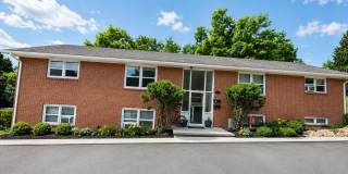Blacksburg, 2 BR / 1 BA Available August 10 Blacksburg, 2 BR / 1 BA Available August 10 Gallery 1