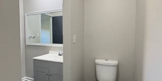 Remington On Rockville Living Gallery 115